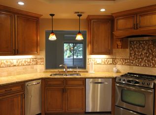 2030 Stonefield Ln, Santa Rosa, CA 95403