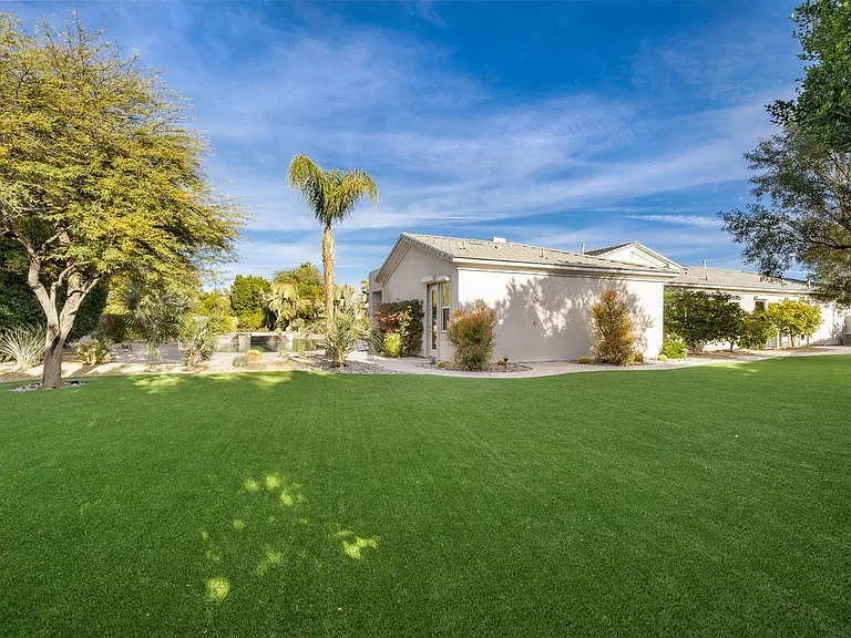 5 Chopin Ct — Photo 38