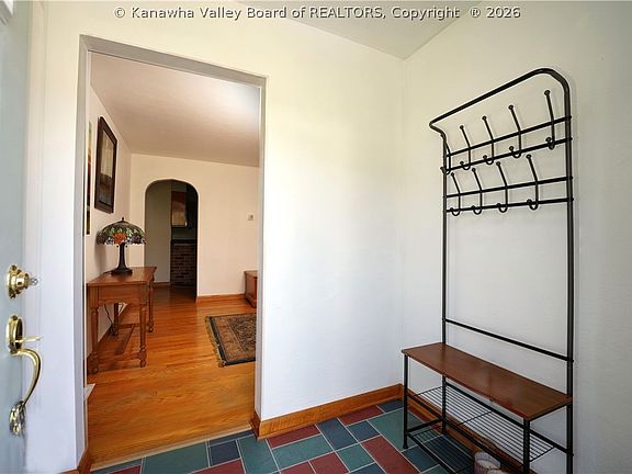 4th image of 224 Dutch Rd
