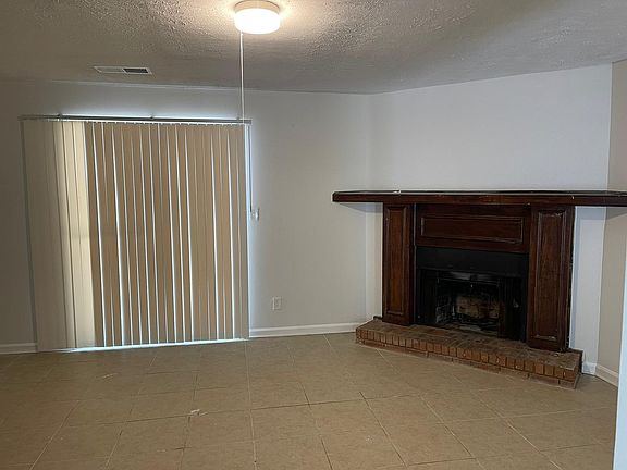 4th image of 5138 Farm Place Dr NE