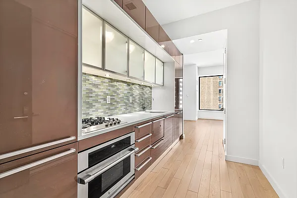 Rented by Compass | media 32