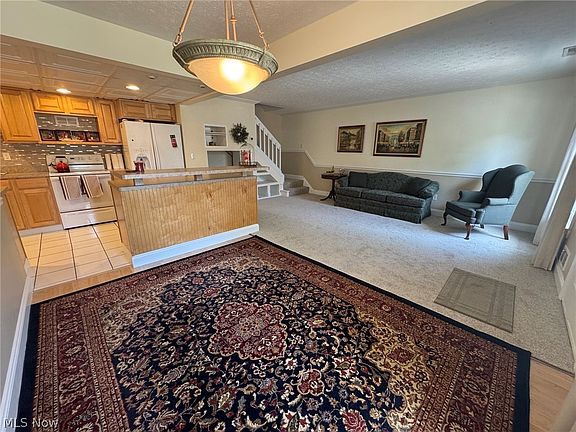 2nd image of 118 New Concord Dr