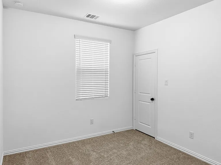 721 Kerrville Ln — Photo 18