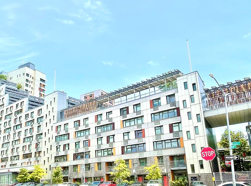 1st image of 704 Brook Ave APT 3T