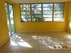 4th image of 1750 NE 191st St APT 119-3