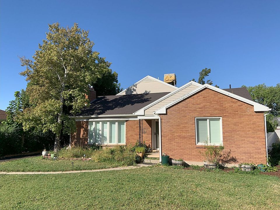 1st image of 3096 S Melbourne St