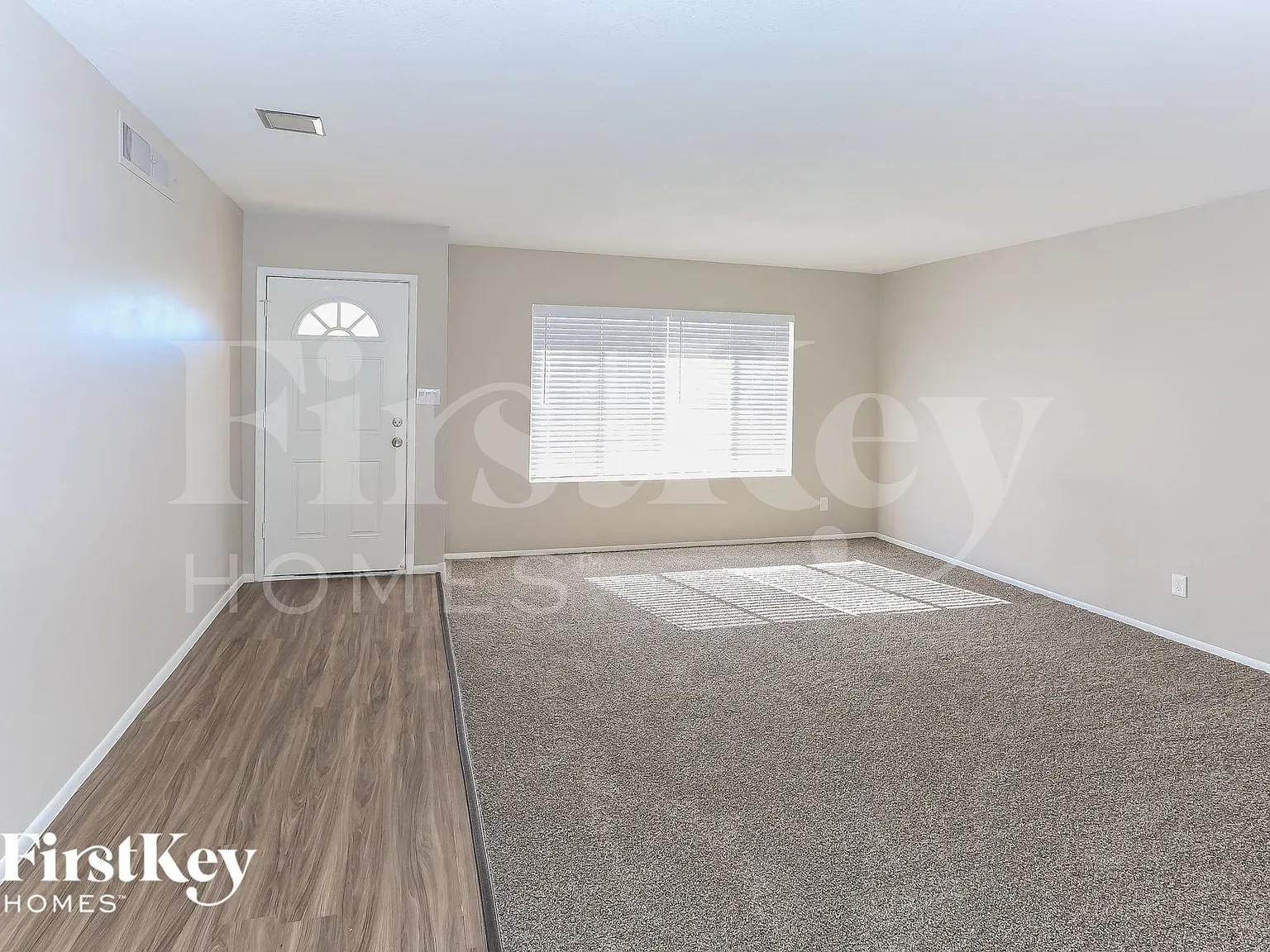 3 bed, 2.0 bath, 1747 sqft, $2,130 — Photo 2