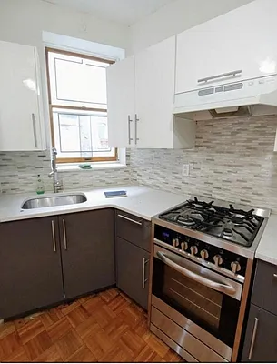 Rented by Metropolitan Property Group | media 17