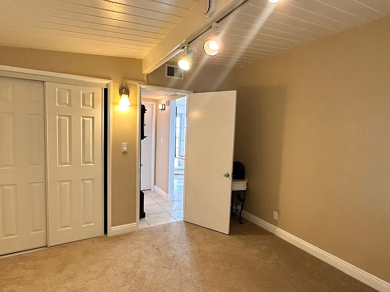 25235 La Cresta Dr — Photo 12