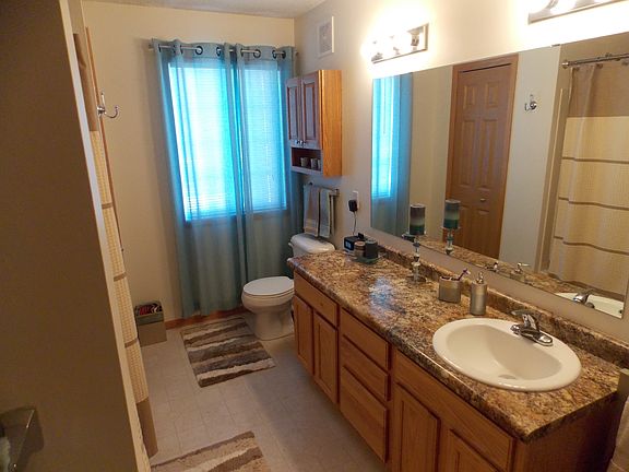 5th image of 136 River Woods Dr W #136