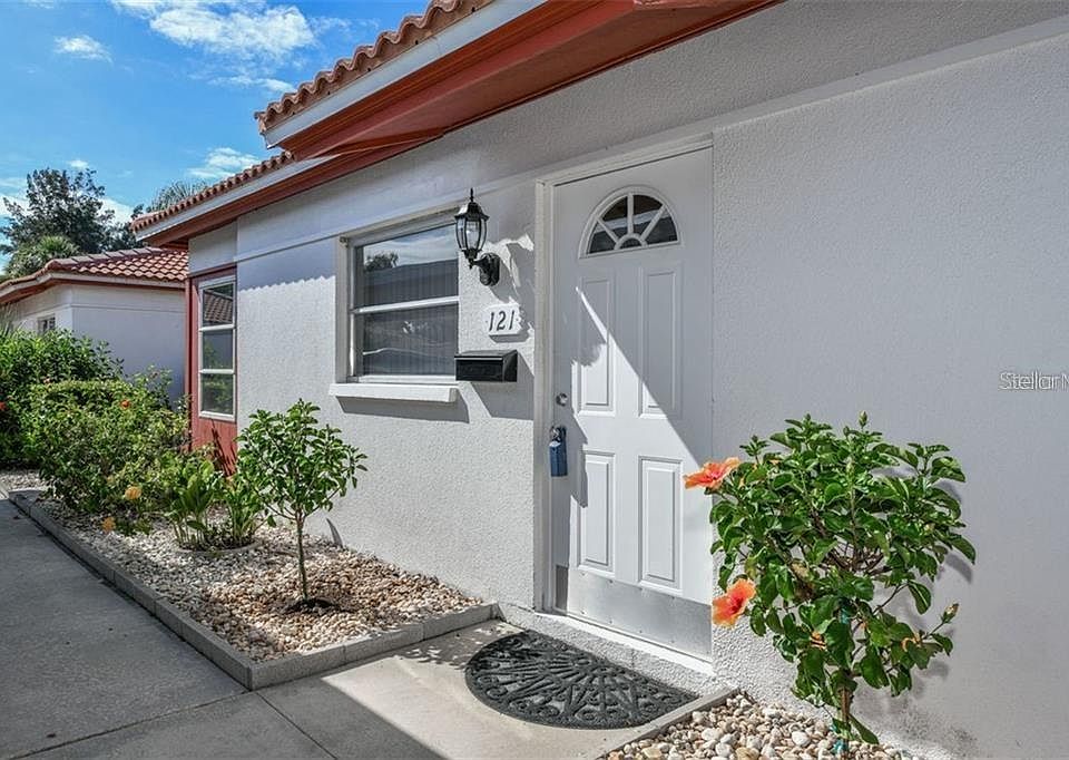 1st image of 121 Vista Hermosa Cir #46-B