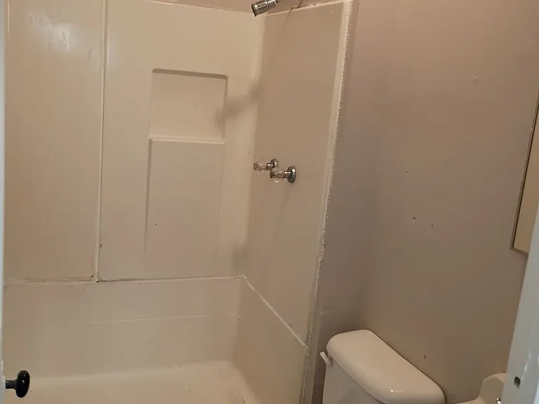 1710 W Mineral St — Photo 5