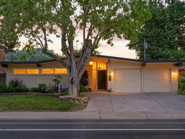 5013 Hemlock St, Sacramento, CA 95841