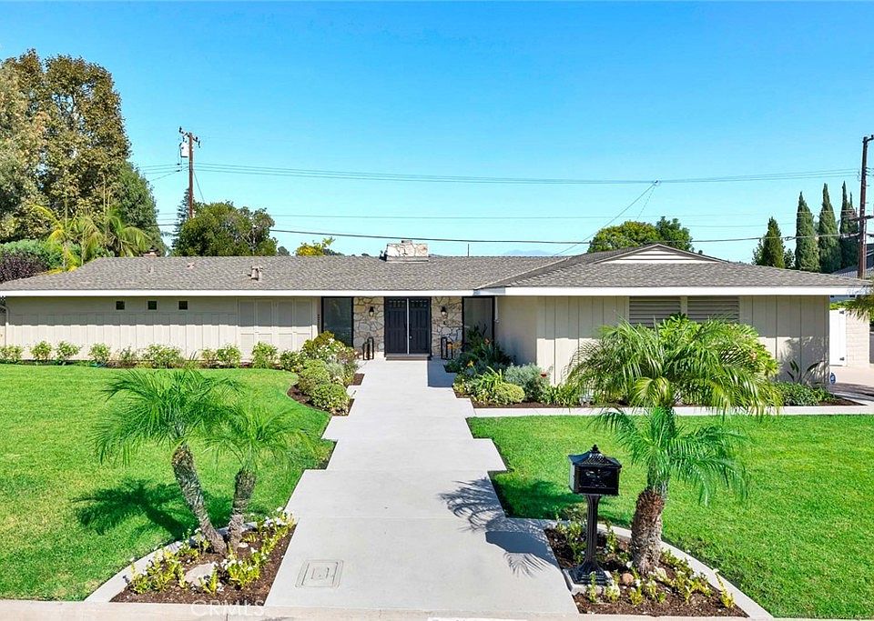 1st image of 13232 Sandhurst Pl