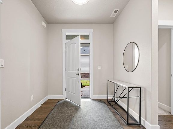 4th image of 11013 NE 62nd Pl