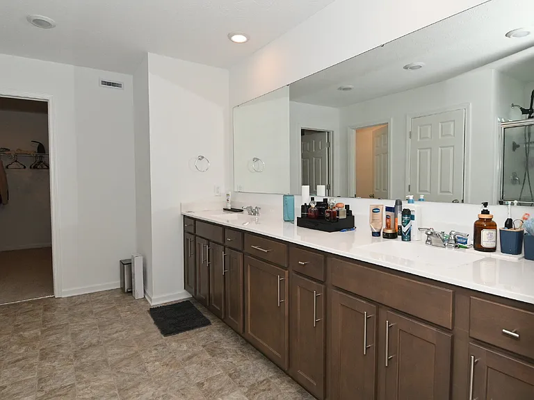 7348 Deerberg Dr — Photo 54