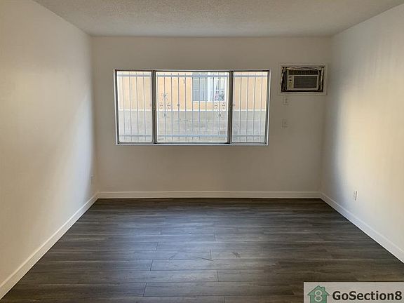 5th image of 7224 Tujunga Ave APT 1