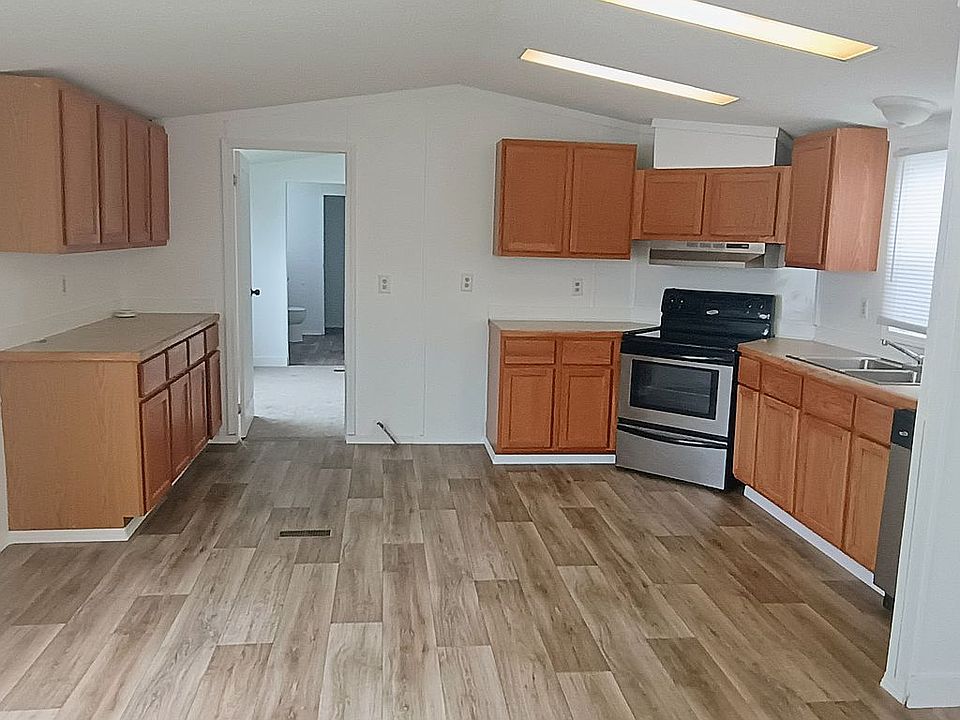 1st image of 139 Middle View Dr