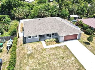 525 Fleming St, Sebastian, FL 32958