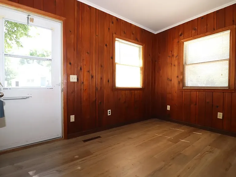 1826 S Grange Ave #A — Photo 9