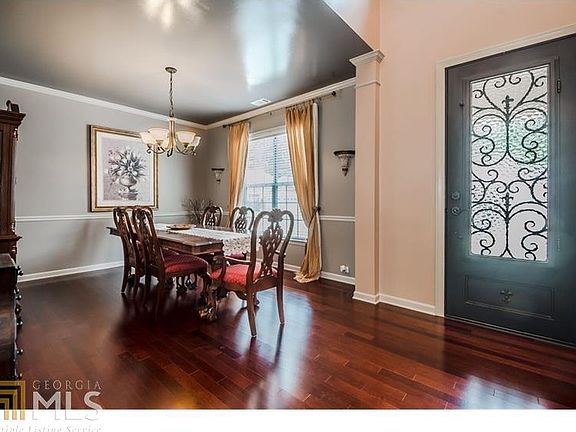 5th image of 208 Brookview Pl