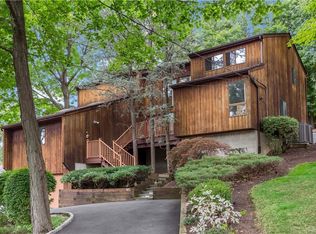 107 Ridge Rd, Ardsley, NY 10502