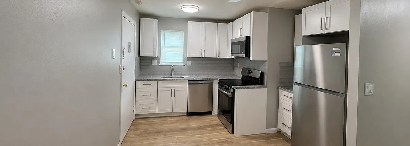 Washington Place — Photo 2