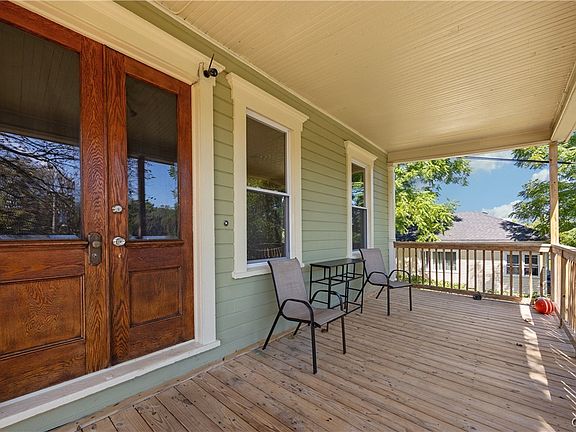 4th image of 903 Willis Ave #5