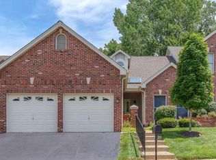 14159 Woods Mill Cove Dr, Chesterfield, MO 63017