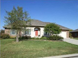 1039 N Broadmoor St, Wichita, KS 67206