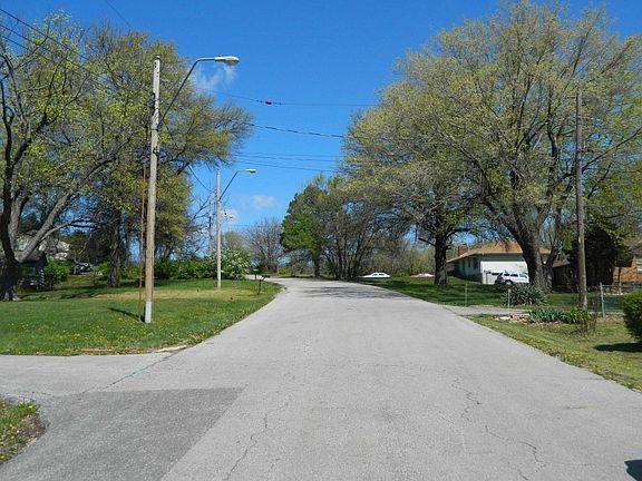4th image of 4200 Hawthorne Ave