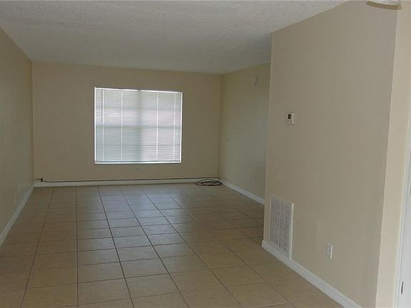3rd image of 1813 Michigan Ave APT C