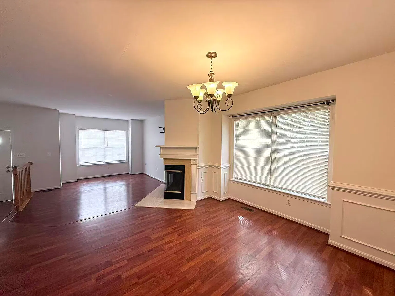 3 bed, 1416 sqft, $3,150 — Photo 2