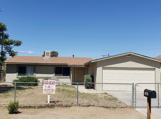 7082 Tamarisk Ave, Yucca Valley, CA 92284