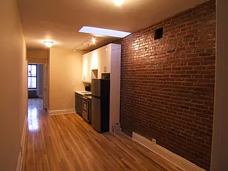 Rented by Joel Weisz, LREB