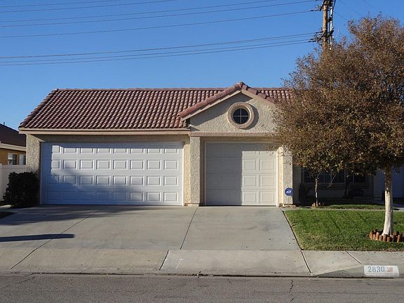 2nd image of 2830 Cypress St