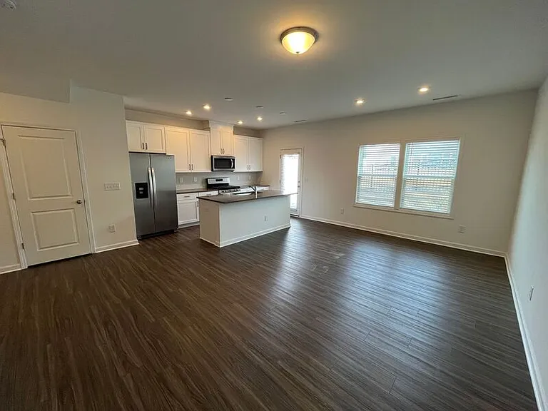 805 Star Ridge Dr — Photo 4