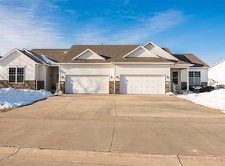 3017 Somerbrook Ln, Marion, IA 52302
