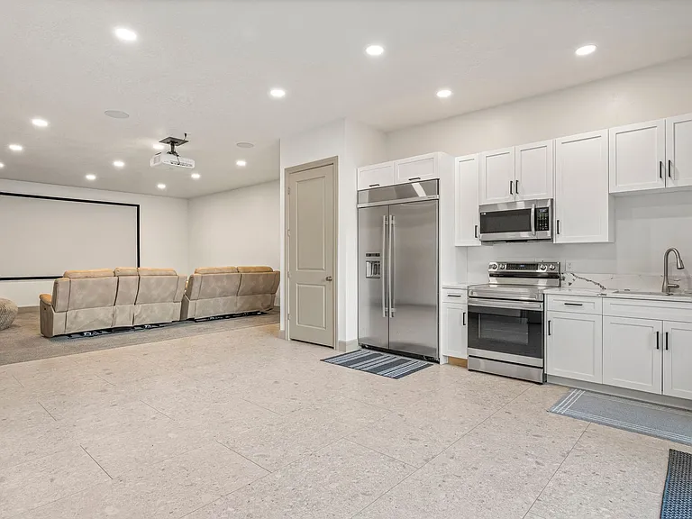 604 Anapuni Loop — Photo 34