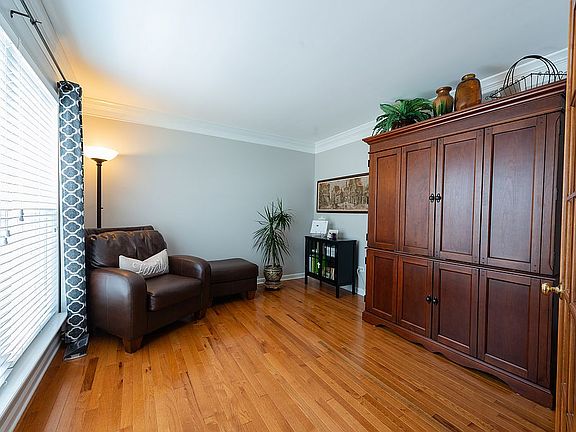 3rd image of 23834 W Pond View Dr