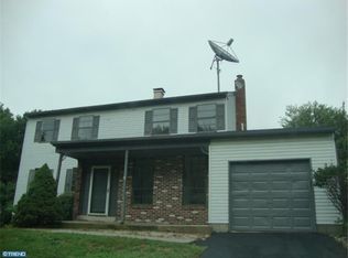 7 Matthew Dr, Reading, PA 19608