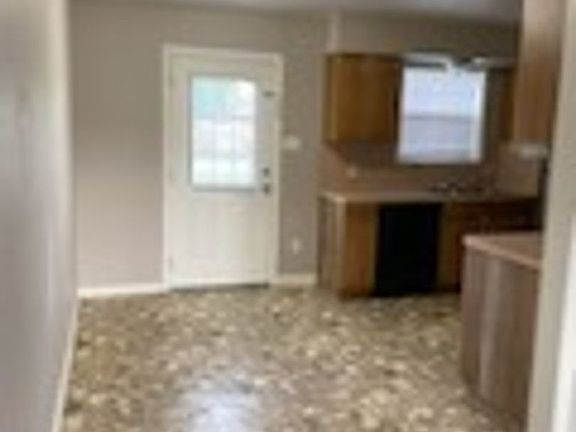 5th image of 116 Nederland Ave #Townhouse 106