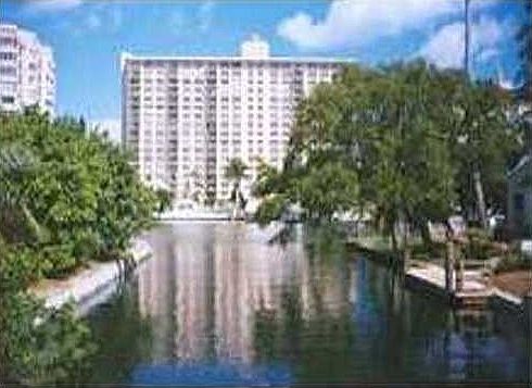 2nd image of 340 Sunset Dr APT 1001