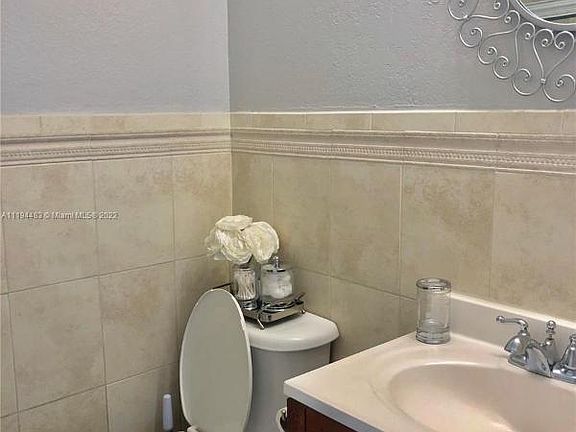 5th image of 14712 SW 84th Ln #14712