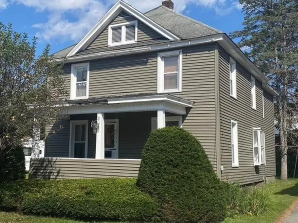22 Alexander Street, Gloversville, NY 12078