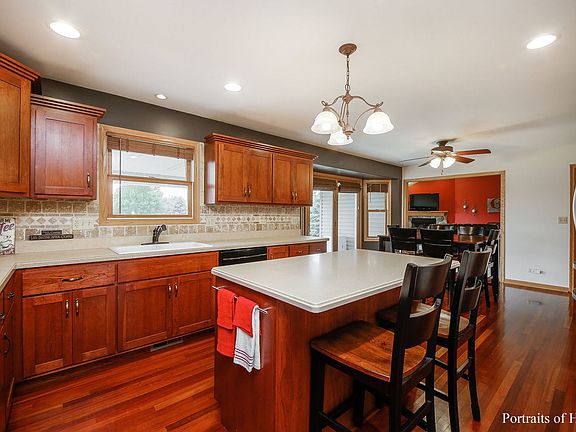 5th image of 617 Clifford Dr