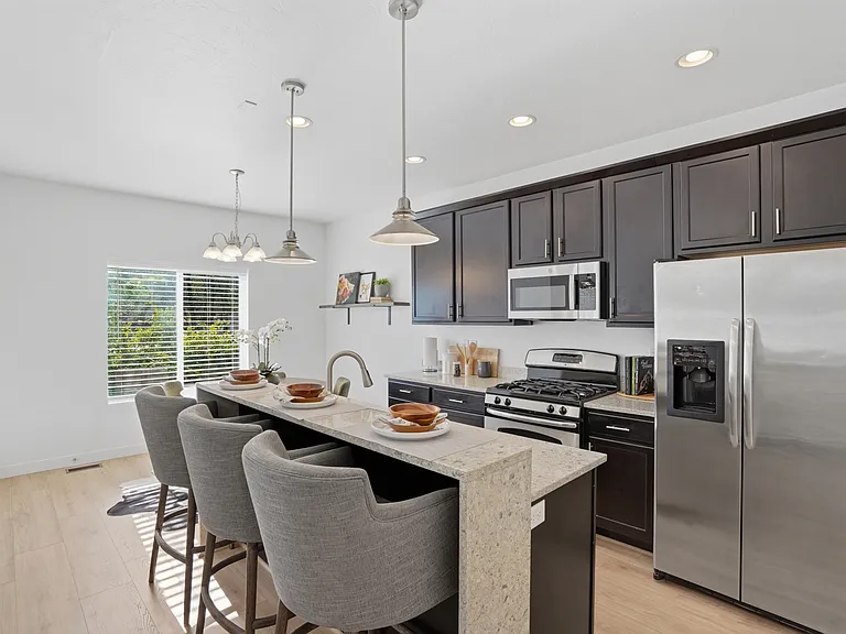 7539 S Casenina Dr — Photo 12