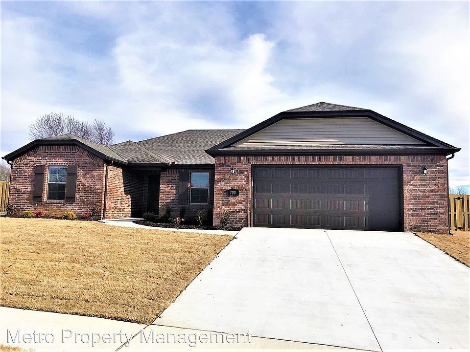 1st image of 700 Eagle Dr