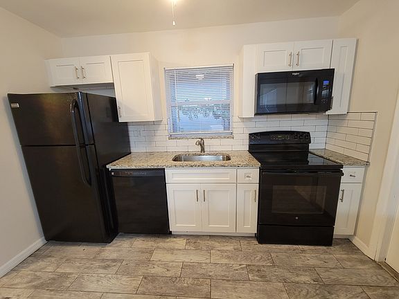5th image of 533 Belleview Blvd #A