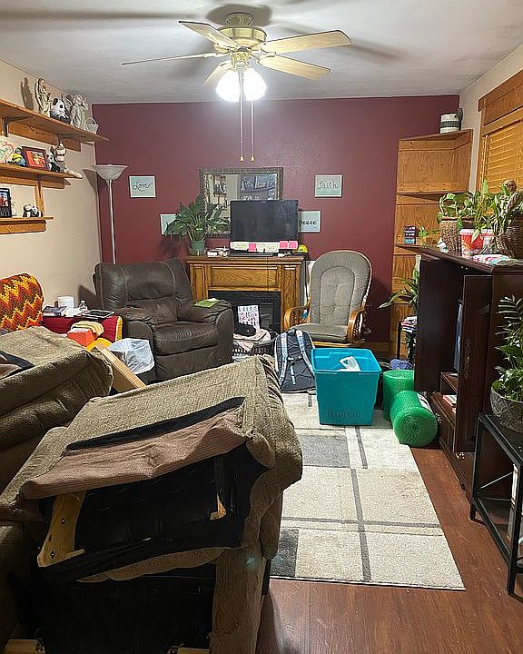 1st image of 3223 Kilarney Dr